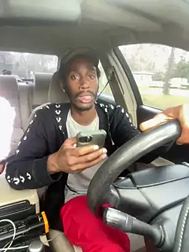 Snapshot of ITSONLYKENNY chatting on 02-13-25, 03:24 ITSONLYKENNY online show from 02-13-25, 03:24