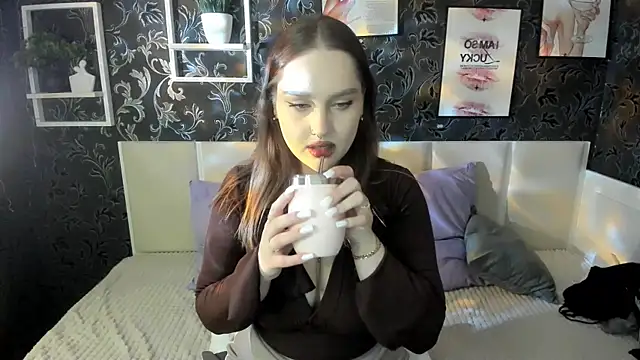 Snapshot of SofiaLovelyC chatting on 05-08-26, 06:06 SofiaLovelyC online show from 05-08-26, 06:06