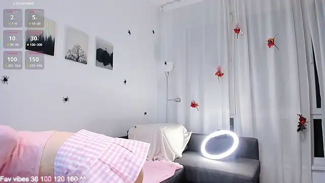 Snapshot of elizziMeiko__ chatting on 11-23-25, 03:49 elizziMeiko online show from 11-23-25, 03:49