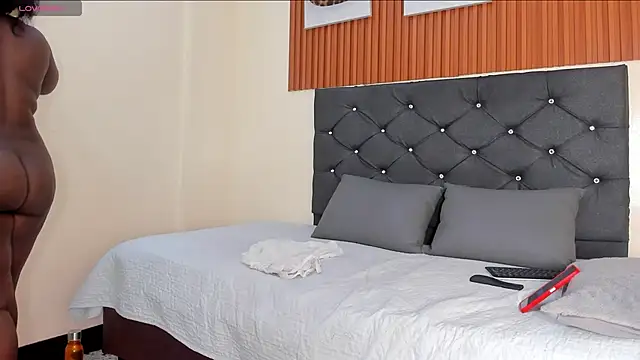 Cristale69 online show from 11-25-25, 03:18