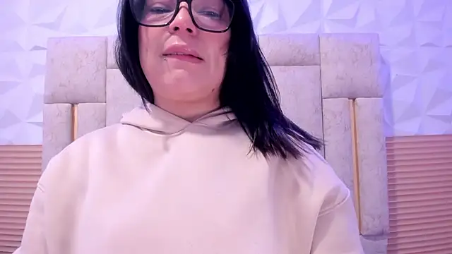 PauletteJ online show from 06-17-26, 11:53