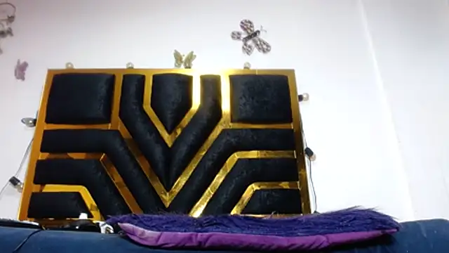 Helennahot online show from 04-02-26, 12:01