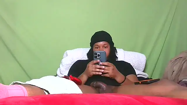 Carolinayoungin online show from 10-11-25, 08:32