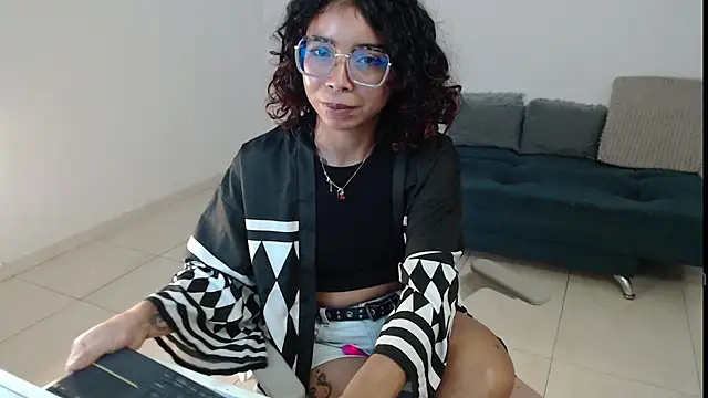 Putaku San online show from 03-09-25, 06:06