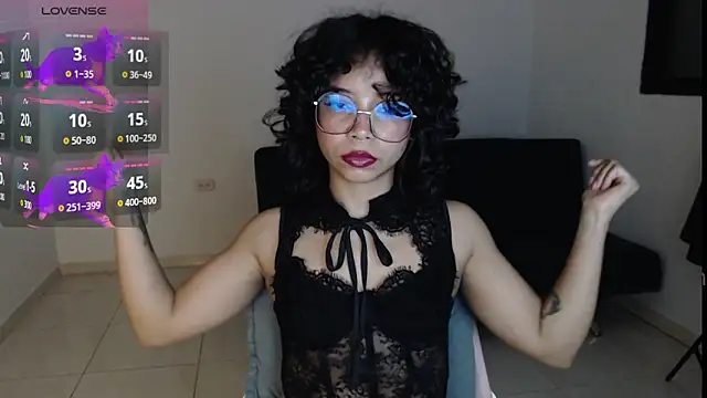 Putaku San online show from 10-17-25, 04:05