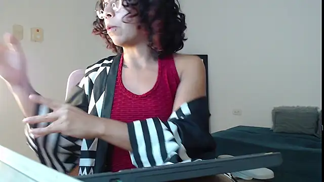 Putaku San online show from 03-07-25, 04:57