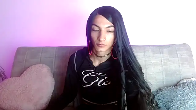 Snapshot of Katty_fox69 chatting on 06-06-26, 04:39 Katty fox69 online show from 06-06-26, 04:39