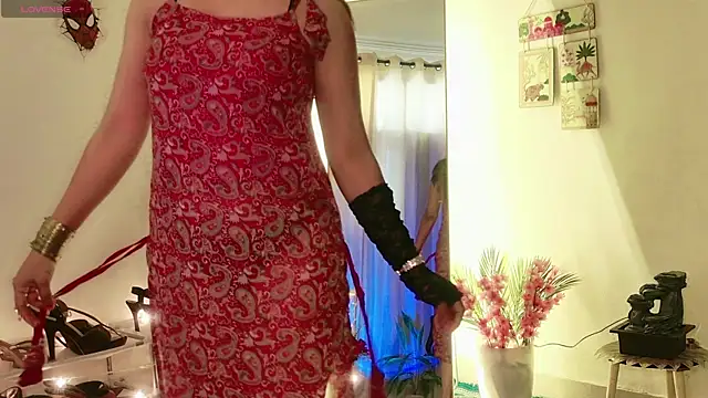 Snapshot of GODDESS_SHANAYA chatting on 04-11-26, 06:32 GODDESS SHANAYA online show from 04-11-26, 06:32