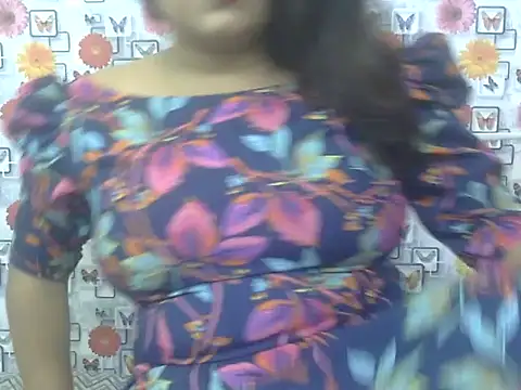 Snapshot of Lusty_Wife1 chatting on 05-20-26, 07:00 Lusty Wife1 online show from 05-20-26, 07:00
