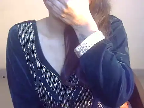 Snapshot of Lusty_Wife1 chatting on 12-25-24, 09:22 Lusty Wife1 online show from 12-25-24, 09:22