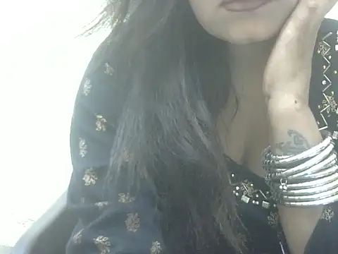 Lusty Wife1 online show from 11-08-25, 06:44