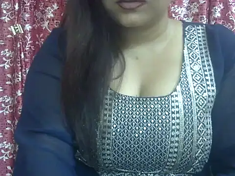 Snapshot of Lusty_Wife1 chatting on 04-20-26, 10:40 Lusty Wife1 online show from 04-20-26, 10:40