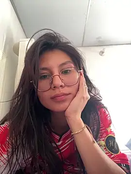 emily villamil online show from 03-28-26, 01:23