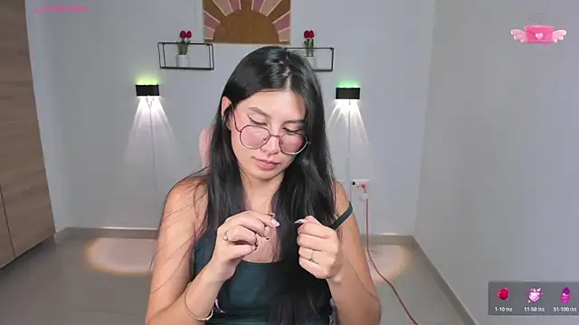 emily villamil online show from 11-14-25, 09:40