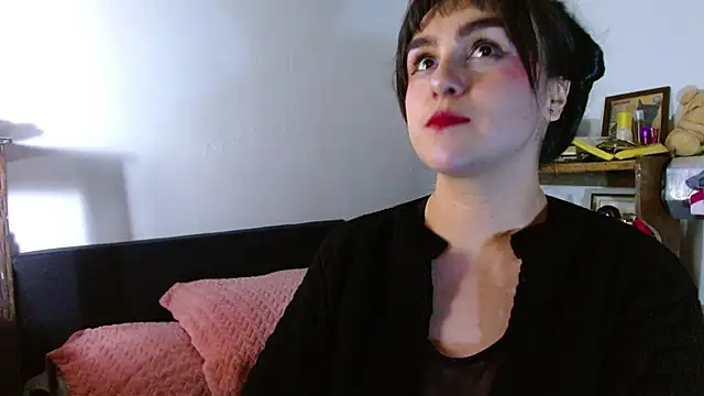 collette beaufoy  online show from 06-11-26, 05:04