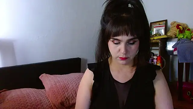 collette beaufoy  online show from 06-18-26, 12:54