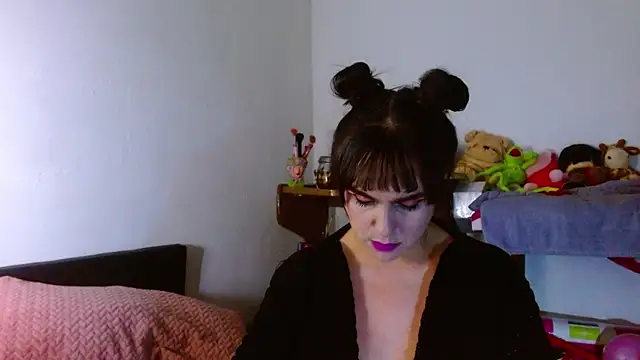 collette beaufoy  online show from 06-17-26, 07:08