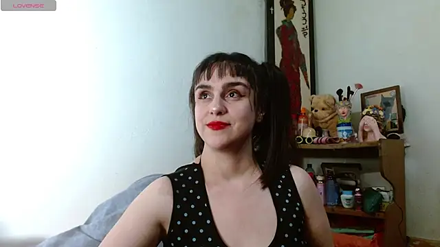 Snapshot of collette_beaufoy_ chatting on 10-19-25, 10:23 collette beaufoy online show from 10-19-25, 10:23