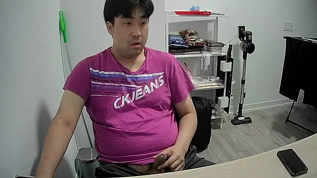 Koreanboy171 online show from 06-13-26, 12:08