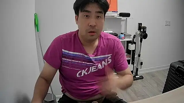 Koreanboy171 online show from 07-28-26, 11:59
