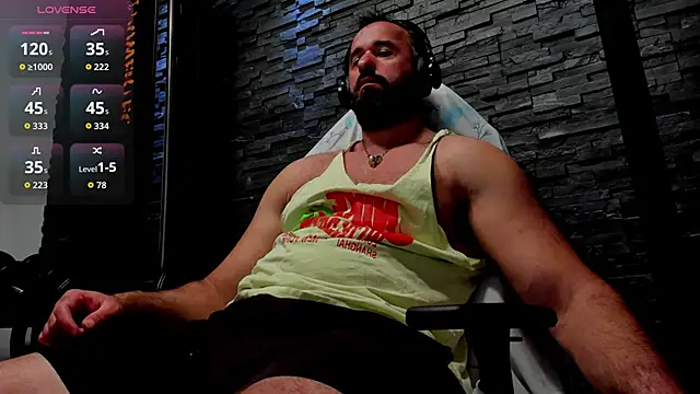 Snapshot of David_Big_Daddy chatting on 05-22-26, 06:06 David Big Daddy online show from 05-22-26, 06:06