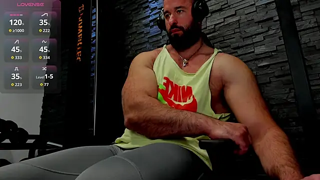 Snapshot of David_Big_Daddy chatting on 04-26-26, 01:08 David Big Daddy online show from 04-26-26, 01:08