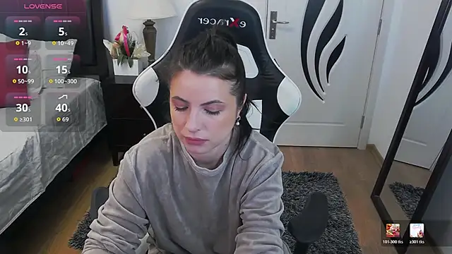Snapshot of AmyPure_ chatting on 04-22-26, 04:41 AmyPure online show from 04-22-26, 04:41