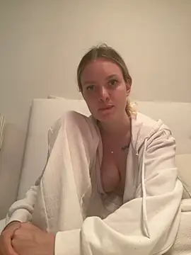 Snapshot of mariemelissah chatting on 02-28-25, 03:15 mariemelissah online show from 02-28-25, 03:15