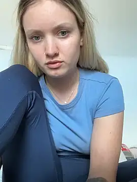 Snapshot of mariemelissah chatting on 03-20-25, 03:25 mariemelissah online show from 03-20-25, 03:25