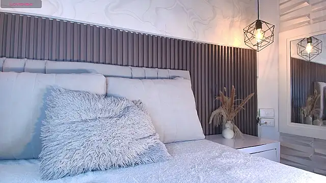 SHANONCLARK online show from 03-03-26, 07:10