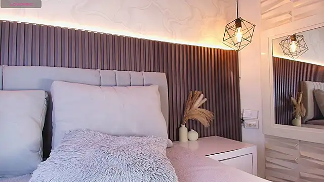 SHANONCLARK online show from 12-02-25, 07:15