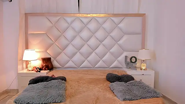 brittany069 online show from 03-05-26, 09:43