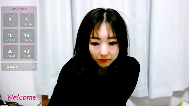 Snapshot of Love_me_Eri_ chatting on 12-15-24, 07:35 Love me Eri  online show from 12-15-24, 07:35