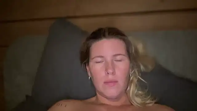 Snapshot of moonamii chatting on 10-06-25, 11:49 moonamii online show from 10-06-25, 11:49