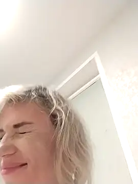 Linda Gregory online show from 09-21-25, 12:49