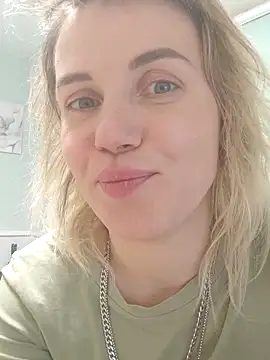 Linda Gregory online show from 03-05-25, 05:07