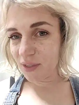 Linda Gregory online show from 10-20-25, 02:02