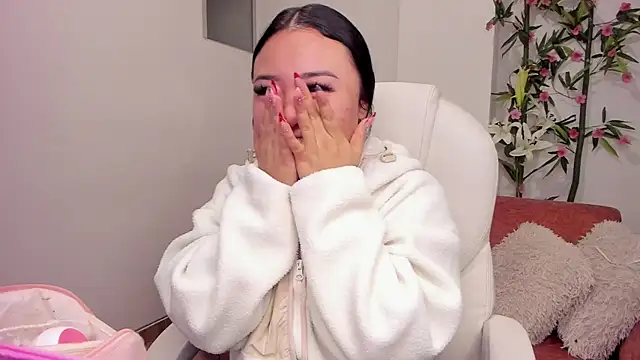 Snapshot of Lulu_Sakura_ chatting on 03-15-25, 03:18 Lulu Sakura  online show from 03-15-25, 03:18