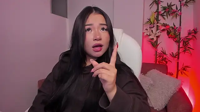 Snapshot of Lulu_Sakura_ chatting on 12-15-24, 10:39 Lulu Sakura  online show from 12-15-24, 10:39