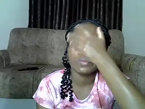 AurelAda online show from 11-12-25, 11:52