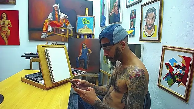 Snapshot of color_beat17 chatting on 03-24-26, 02:39 color beat17 online show from 03-24-26, 02:39