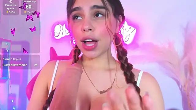 Snapshot of crisbell_lopez chatting on 02-19-26, 12:40 crisbell lopez online show from 02-19-26, 12:40