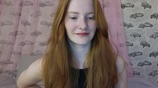 Snapshot of FiaMoor chatting on 07-23-26, 06:48 FiaMoor online show from 07-23-26, 06:48