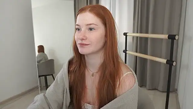 FiaMoor online show from 11-27-25, 05:52