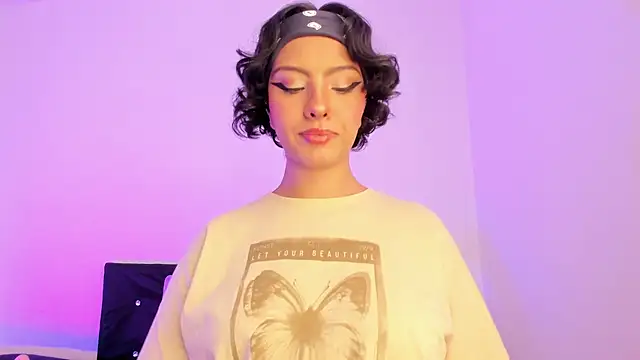 AnnaFoox1 online show from 02-06-26, 08:38