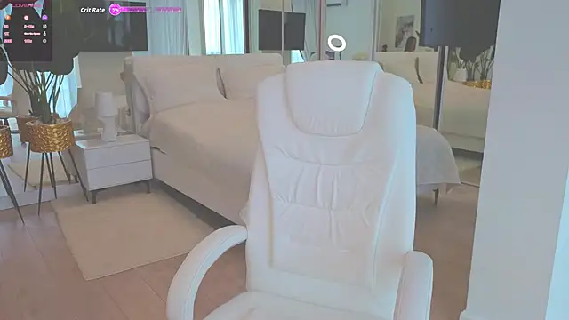 Snapshot of wowEva chatting on 10-02-25, 08:40 wowEva online show from 10-02-25, 08:40