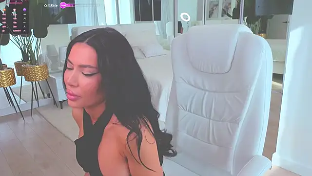 Snapshot of wowEva chatting on 10-11-25, 08:48 wowEva online show from 10-11-25, 08:48