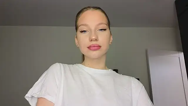 MiaKeler online show from 02-20-25, 04:58