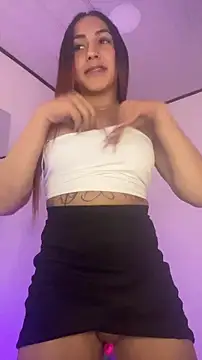 jesica  simpson online show from 11-13-25, 01:04