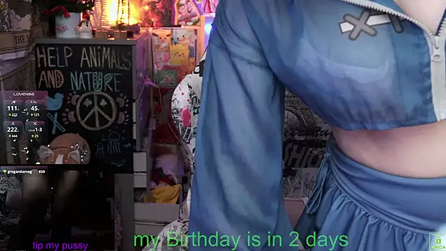 ShiroiFubuki online show from 02-18-25, 08:36